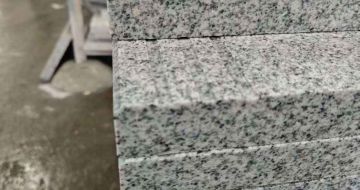 崇左芝麻白楼梯踏步