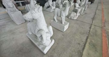 崇左芝麻白雕刻 十二生肖 异形雕刻