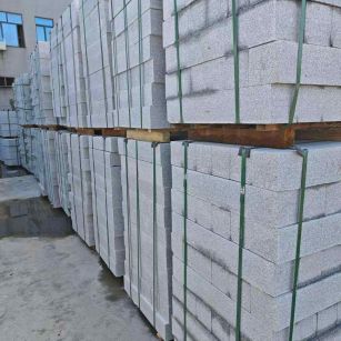 崇左芝麻白路牙石，路侧石