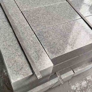 崇左芝麻灰 芝麻白 路牙石 路侧石 马路牙子