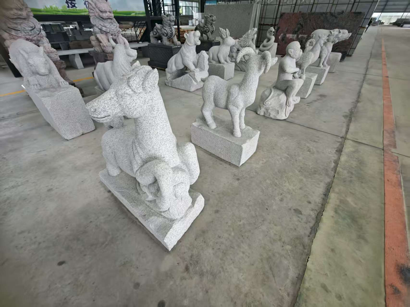 崇左芝麻白雕刻 十二生肖 异形雕刻