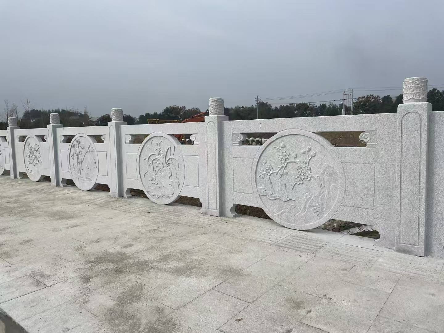 崇左芝麻白河道栏杆 石材栏杆